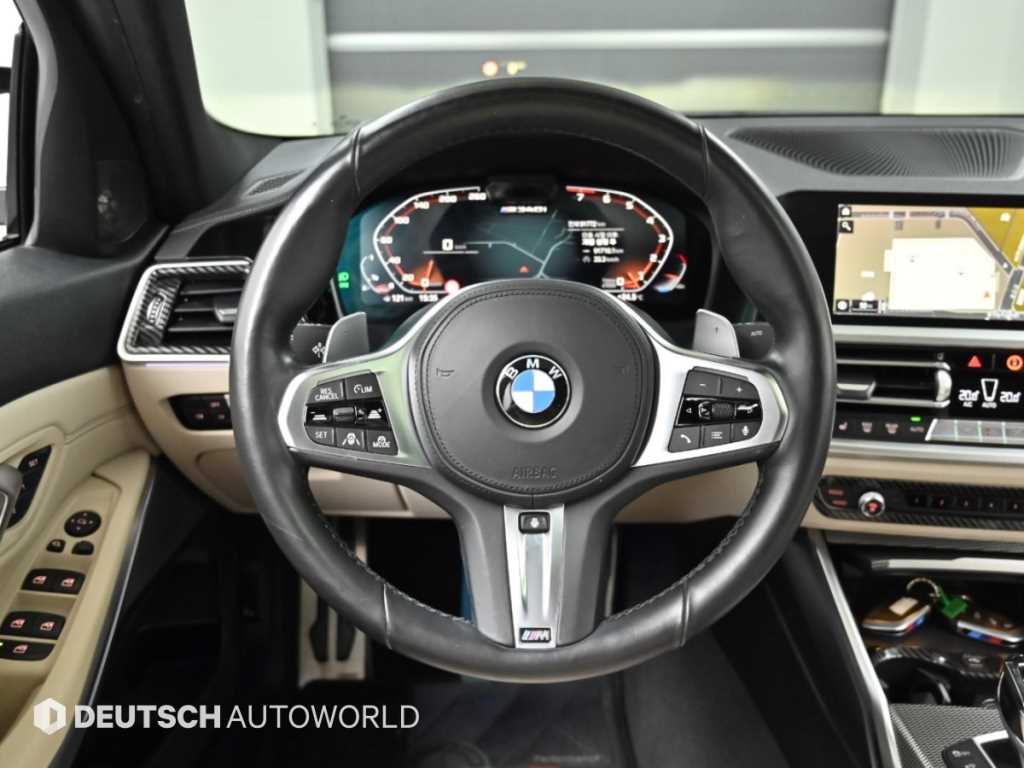 BMW 3-Series — photo 13