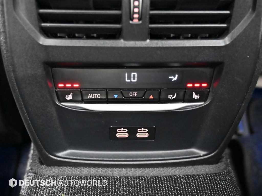 BMW 3-Series — photo 16