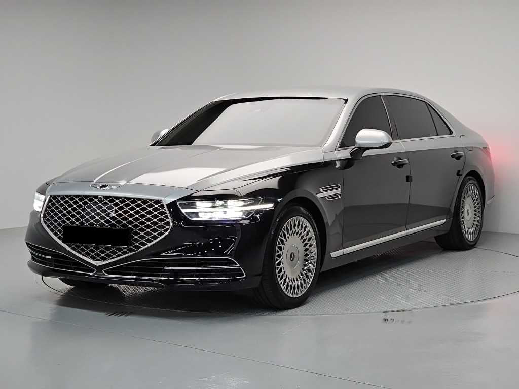 Genesis G90 — photo 01