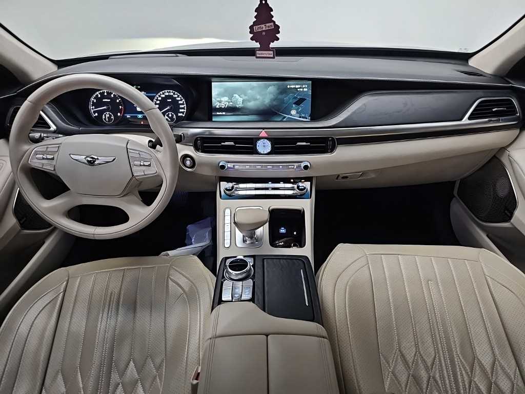 Genesis G90 — photo 07