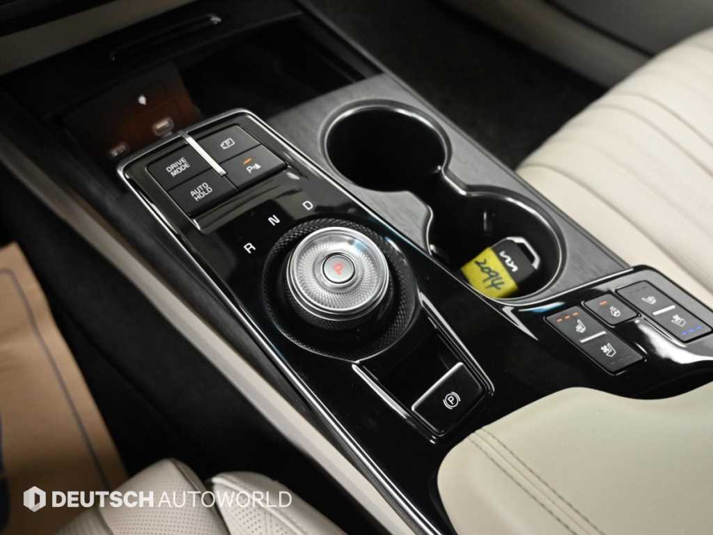 Kia K8 — photo 09