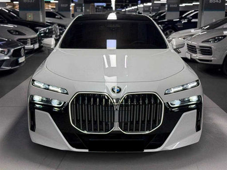 BMW 7-Series — photo 02