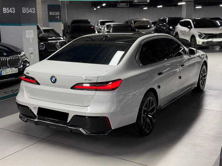 BMW 7-Series — photo 05
