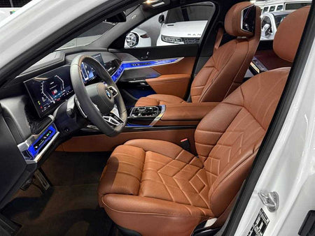 BMW 7-Series — photo 10
