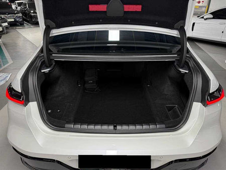 BMW 7-Series — photo 19