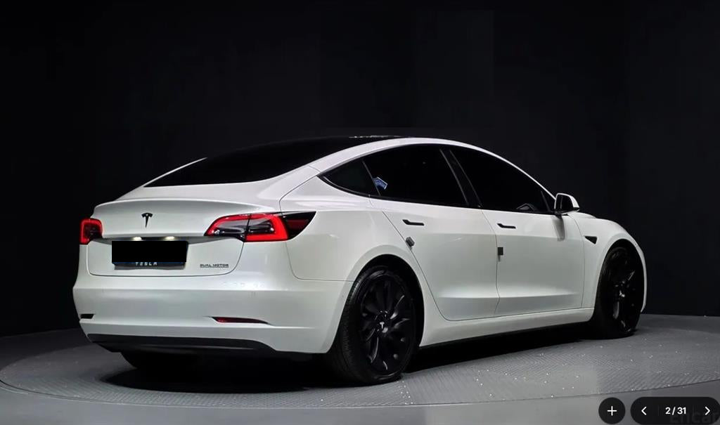 Tesla Model 3 — photo 02