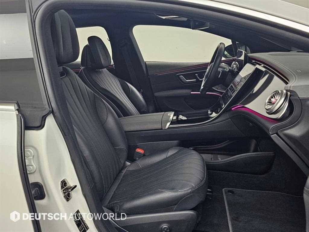 Mercedes-Benz EQS — photo 10