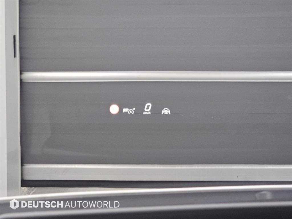 Mercedes-Benz EQS — photo 17