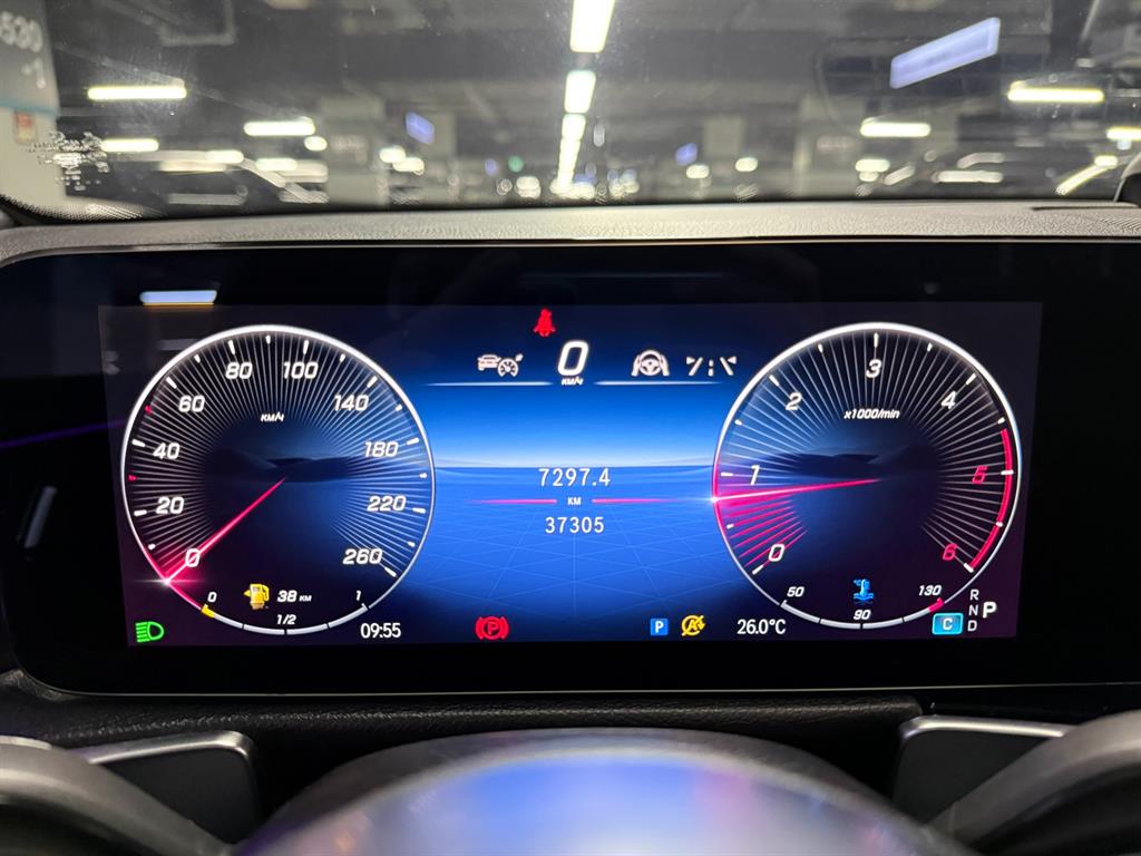Mercedes-Benz GLB-Class — photo 07
