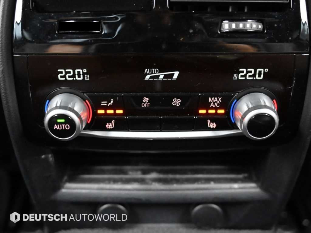 BMW 5-Series — photo 16