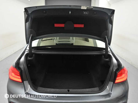 BMW 5-Series — photo 19
