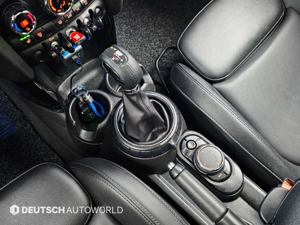 Mini Cooper — photo 09