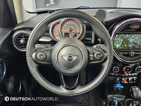 Mini Cooper — photo 13