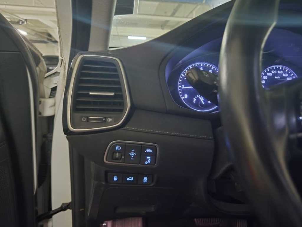 Hyundai Grandeur — photo 09