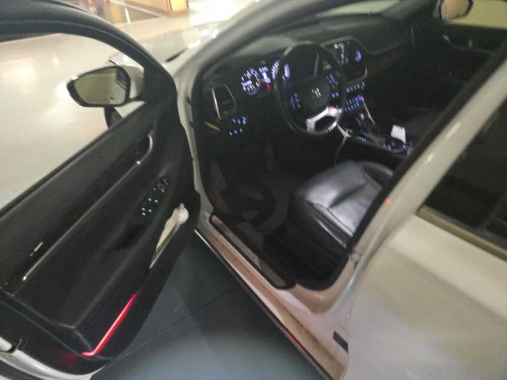 Hyundai Grandeur — photo 11