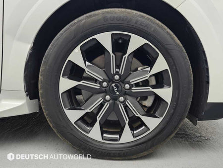 Kia Carnival — photo 05