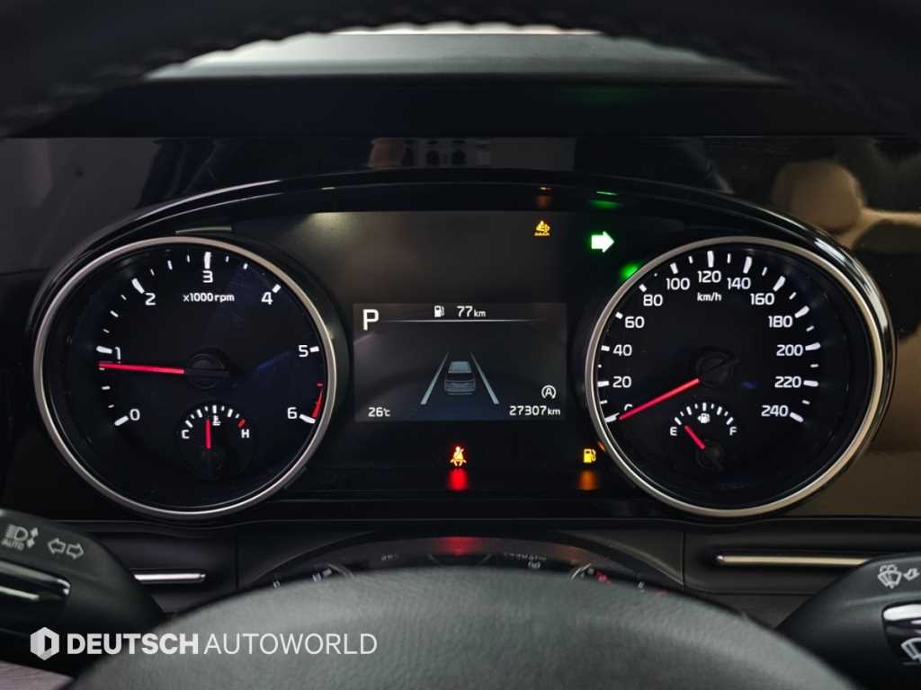 Kia Carnival — photo 08