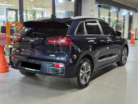 Kia Niro — photo 04