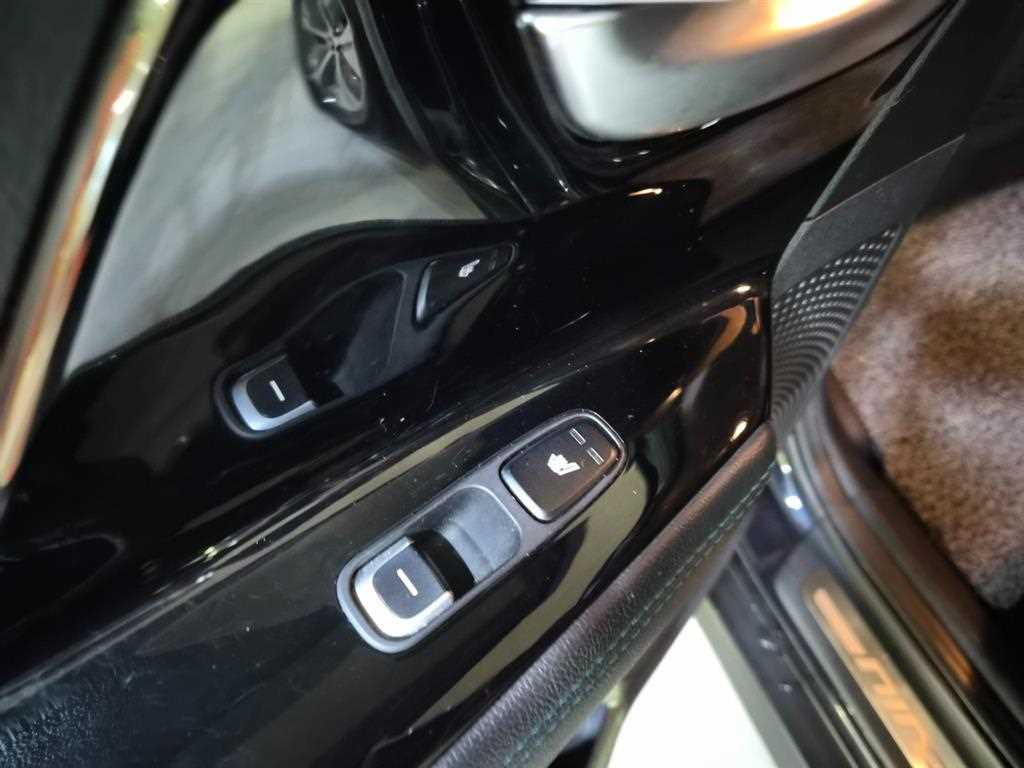 Kia Niro — photo 16