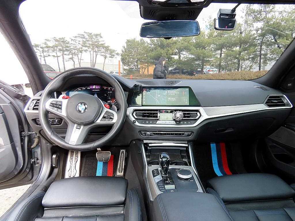 BMW 3-Series — photo 07