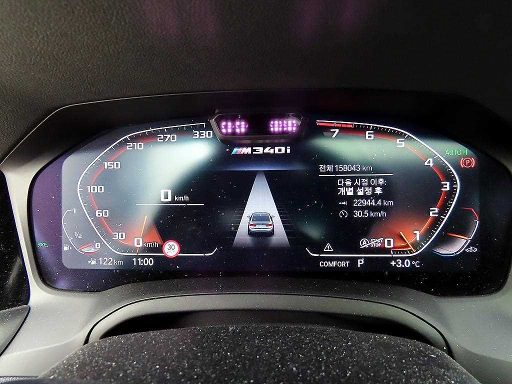 BMW 3-Series — photo 09