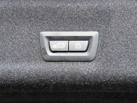 BMW 3-Series — photo 17