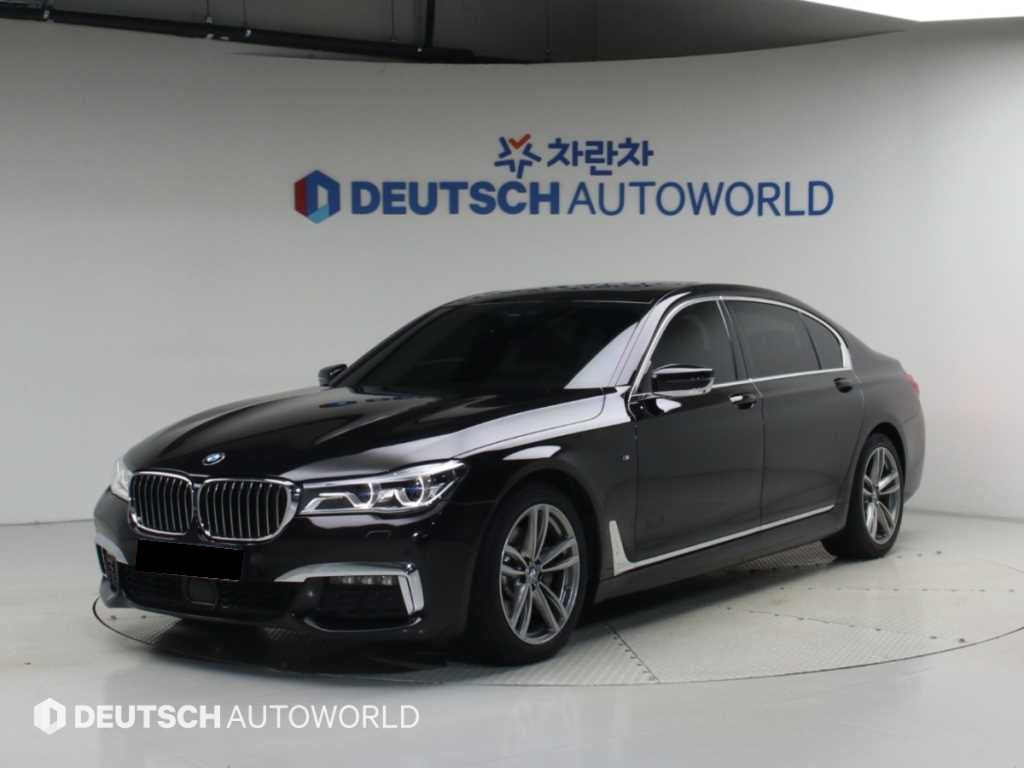 BMW 7-Series — photo 01