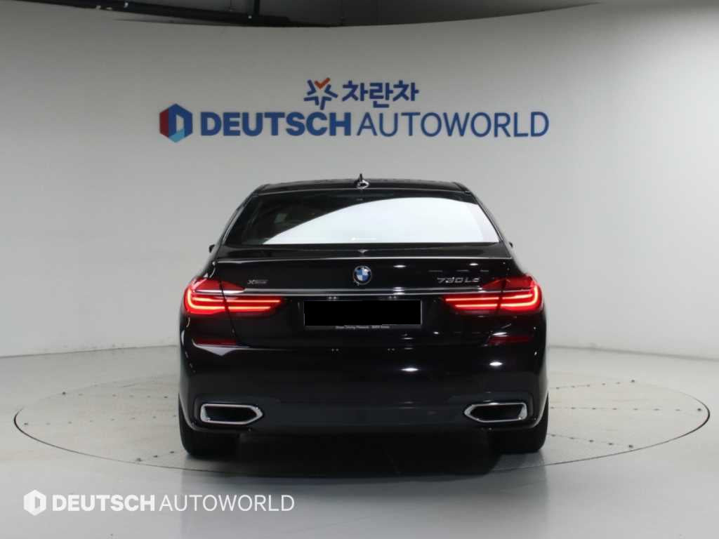 BMW 7-Series — photo 04