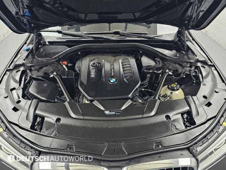BMW 7-Series — photo 06
