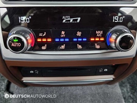 BMW 7-Series — photo 16