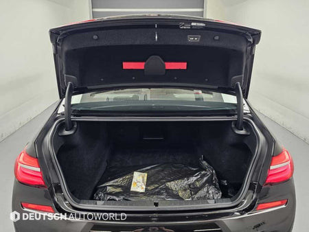BMW 7-Series — photo 19