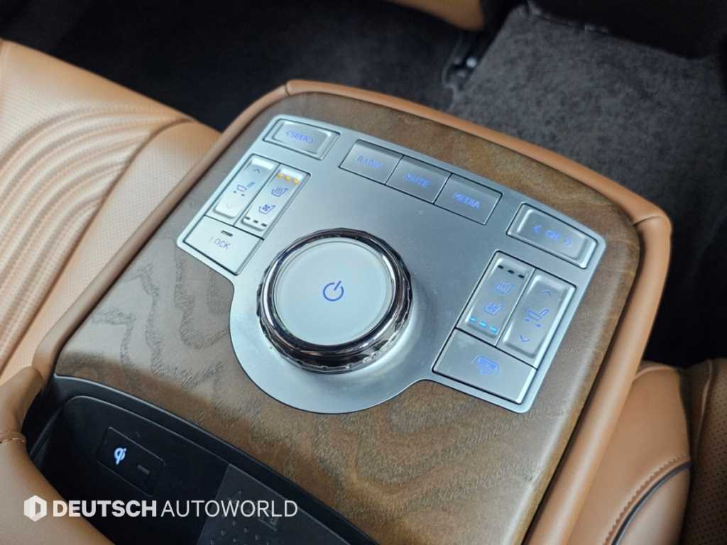 Genesis G80 — photo 16