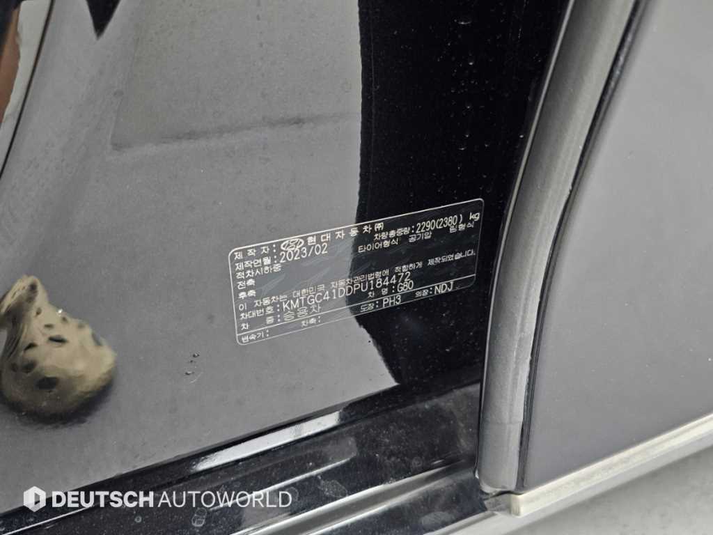 Genesis G80 — photo 20