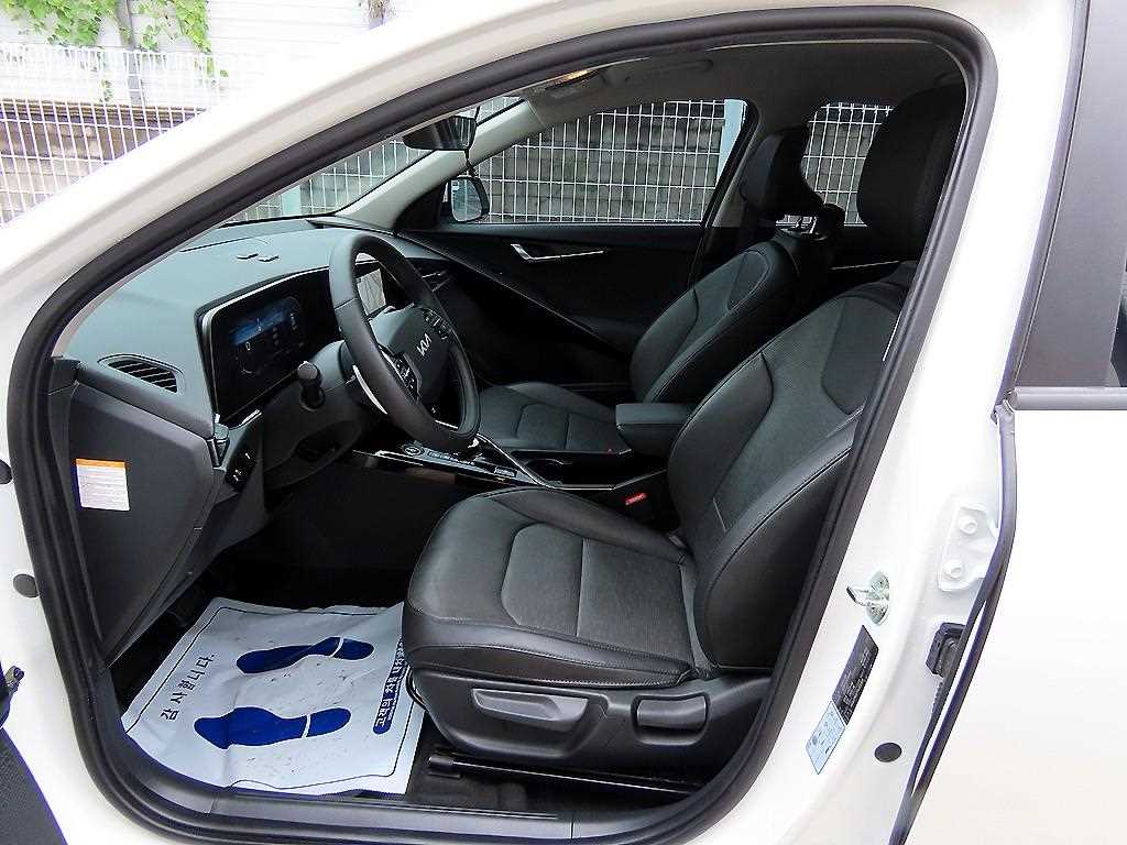 Kia Niro — photo 05