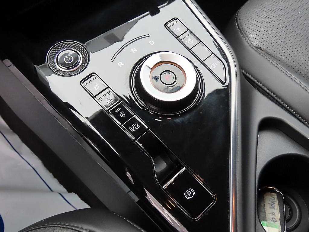 Kia Niro — photo 10