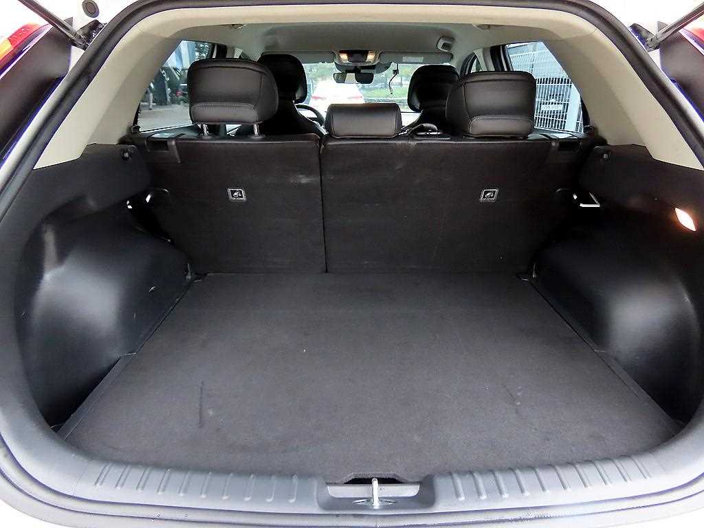 Kia Niro — photo 18