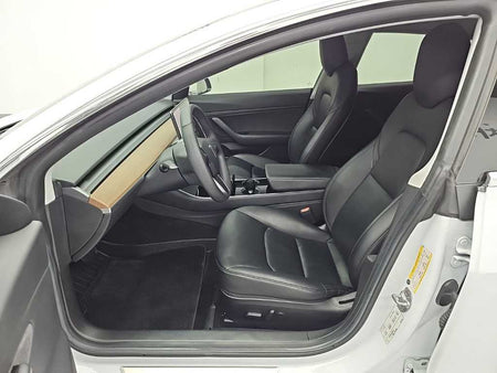 Tesla Model 3 — photo 11