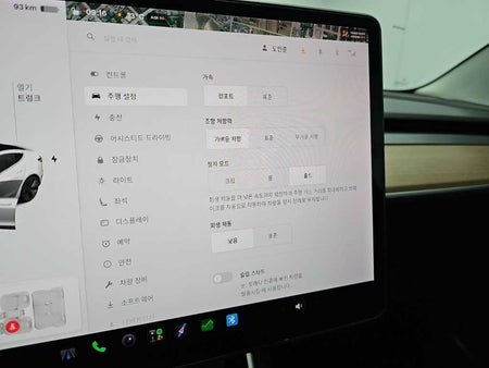 Tesla Model 3 — photo 17