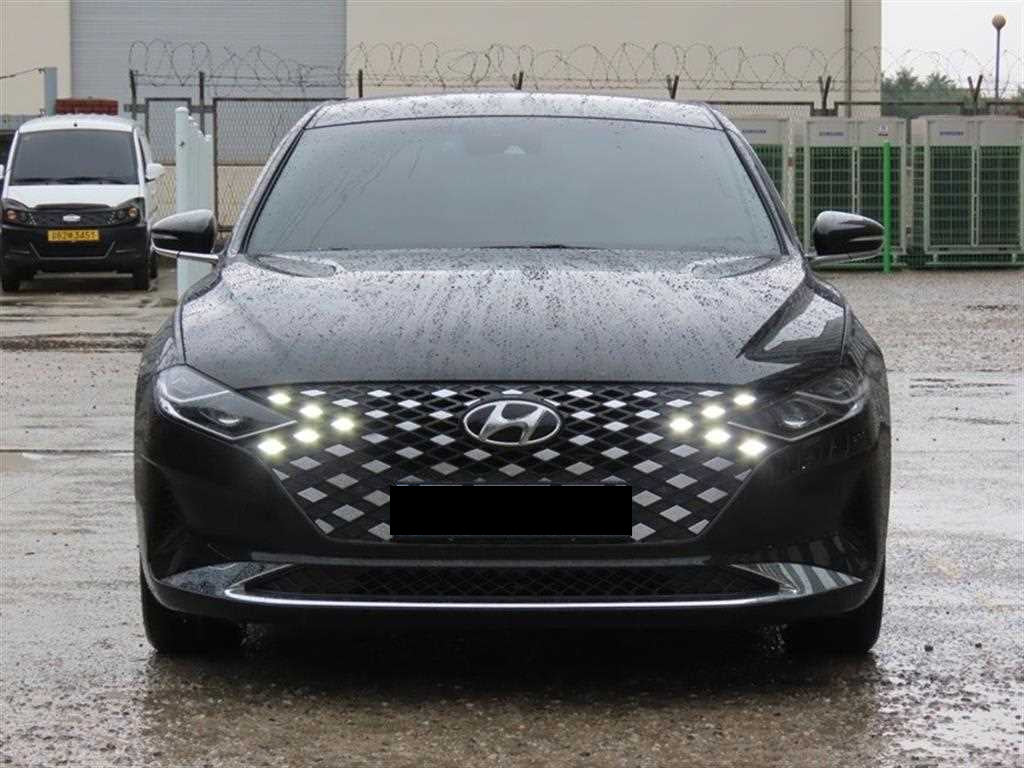 Hyundai Grandeur — photo 02