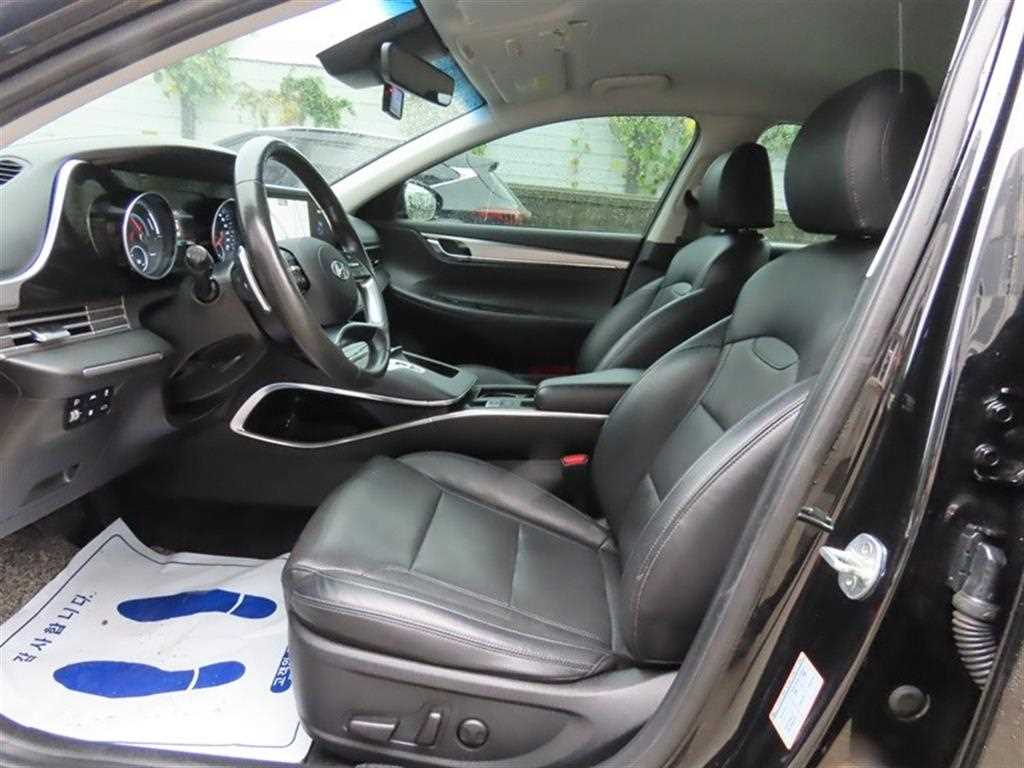 Hyundai Grandeur — photo 06
