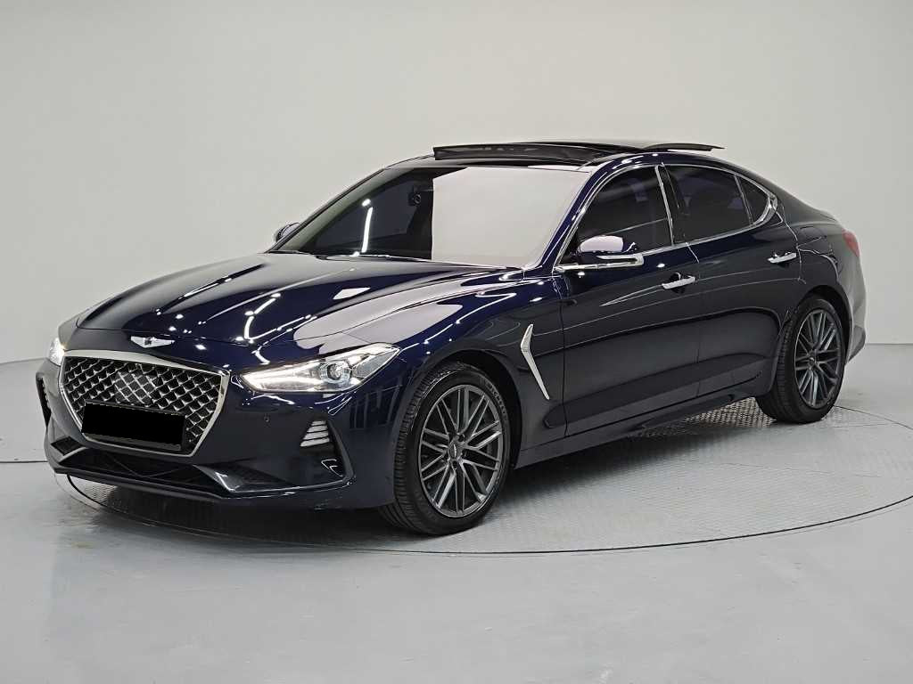 Genesis G70 — photo 01