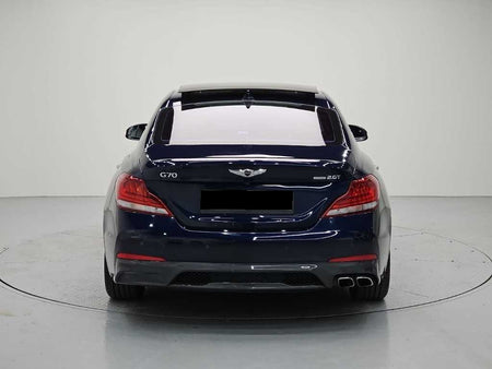 Genesis G70 — photo 03