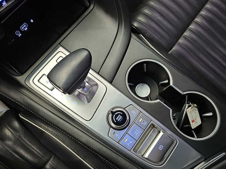 Genesis G70 — photo 08