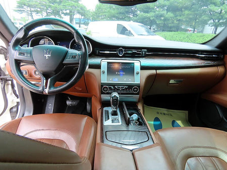 Maserati Quattroporte — photo 07