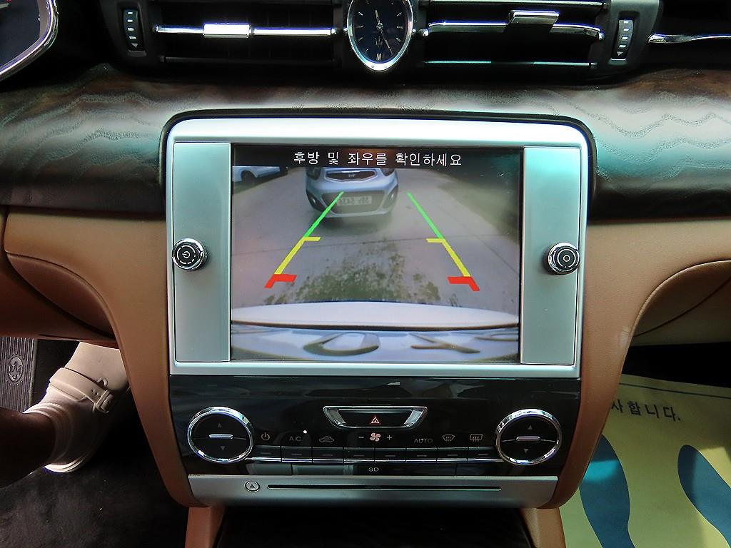 Maserati Quattroporte — photo 14