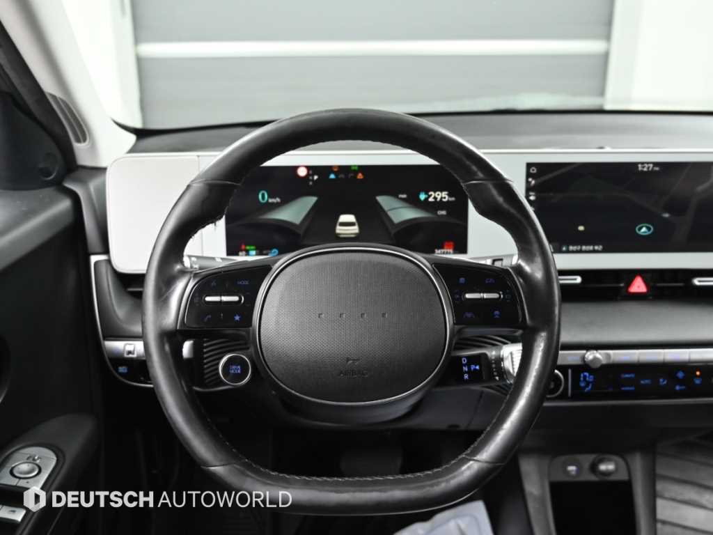 Hyundai Ioniq5 — photo 13