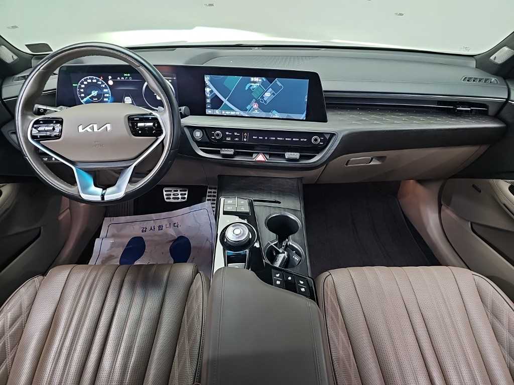Kia K8 — photo 07