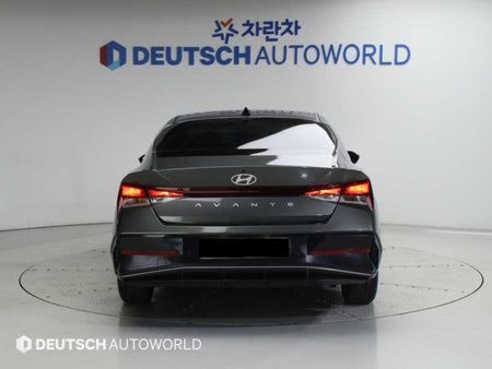 Hyundai Avante — photo 04