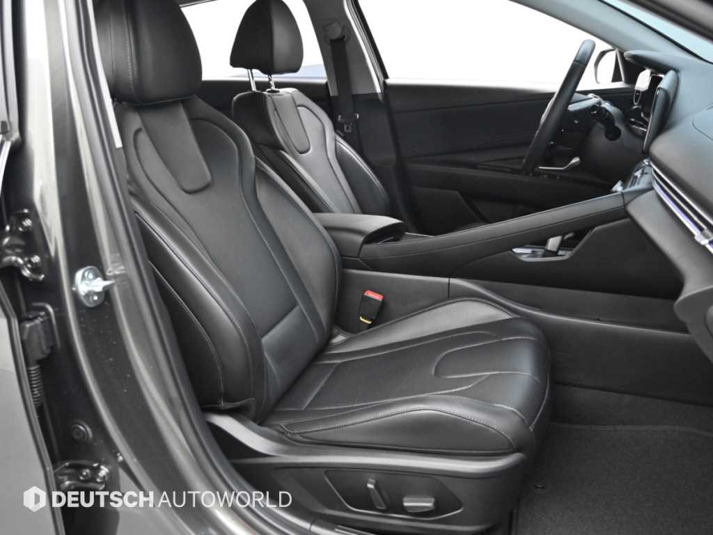Hyundai Avante — photo 10