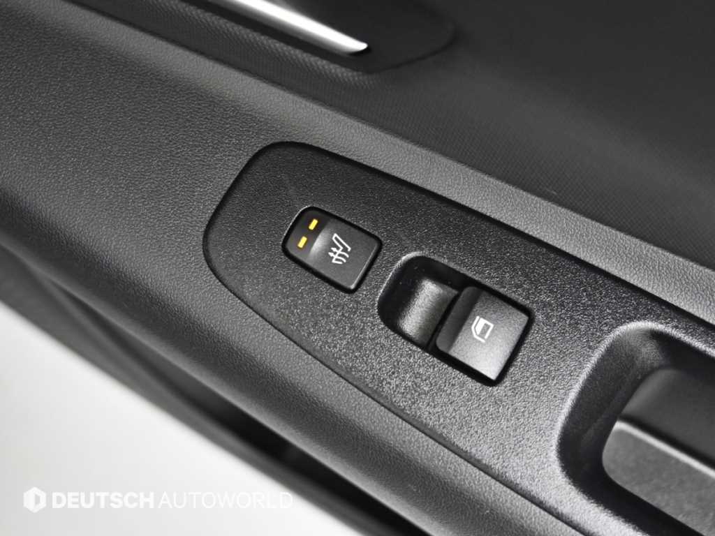 Hyundai Avante — photo 16